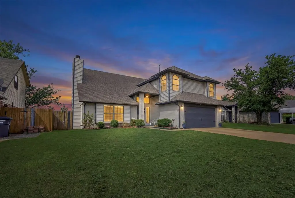 2605 Amber ST, Moore, OK 73160