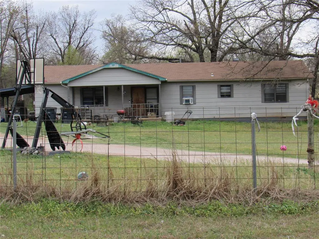 3 Clearpond LN, Shawnee, OK 74801
