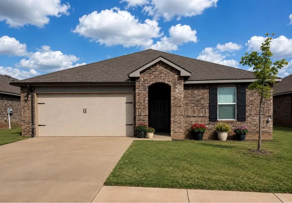 14204 S Babbling Brook DR, Oklahoma City, OK 73078