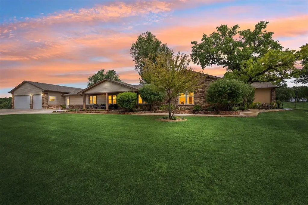 2264 County Road 1350 RD, Blanchard, OK 73010