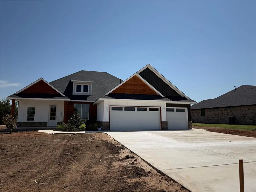1900 cattle DR, Guthrie, OK 73044
