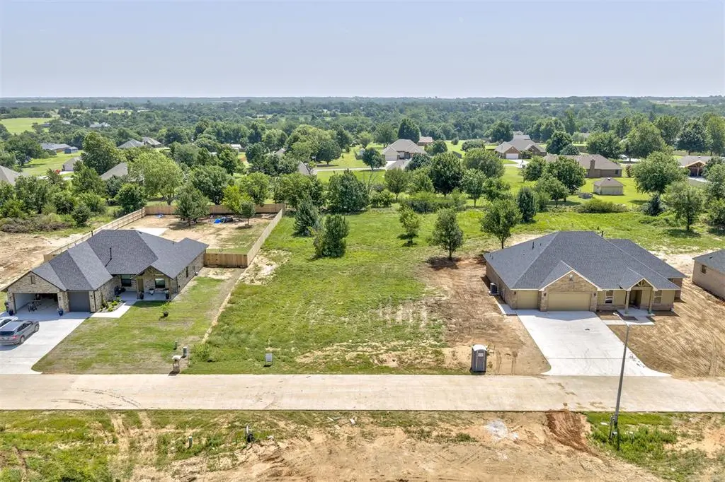 1952 cattle DR, Guthrie, OK 73044