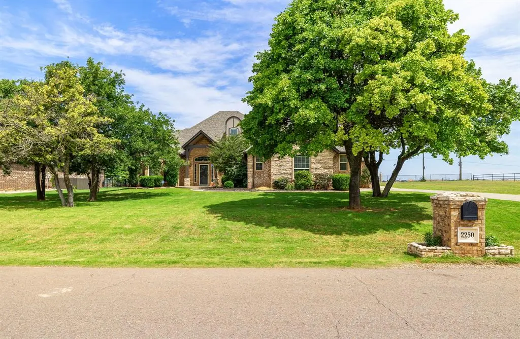 2250 Jackson LN, Blanchard, OK 73010