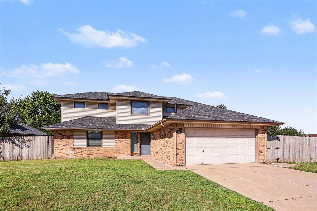 2441 E Hills DR, Moore, OK 73160