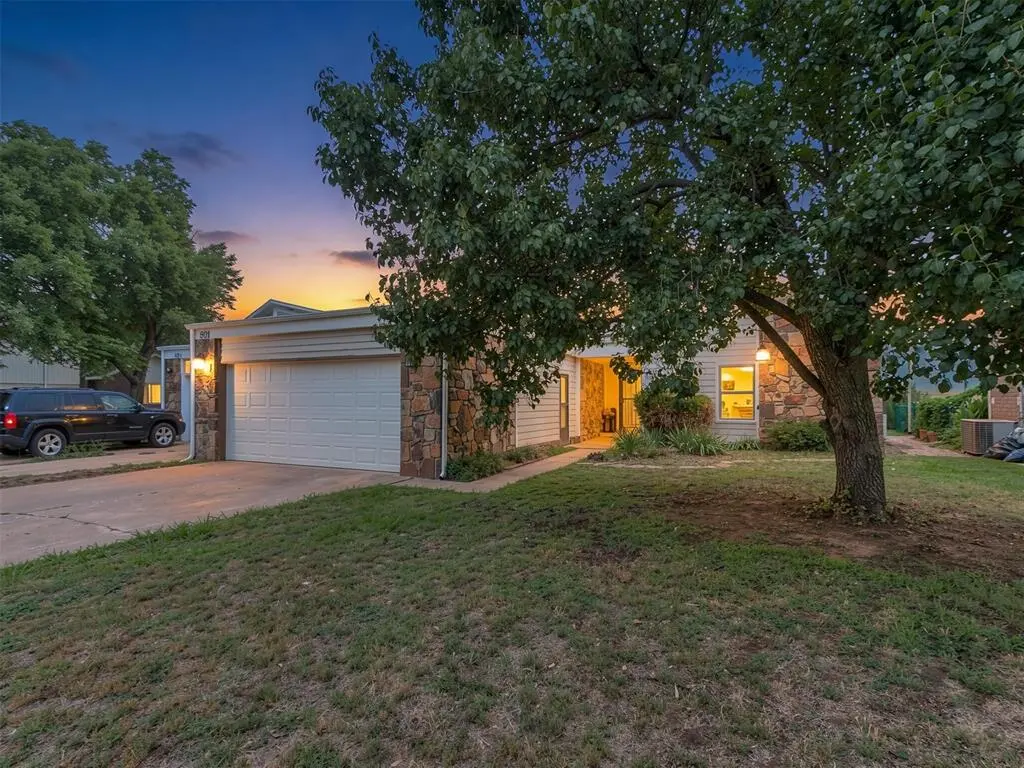 501 SE 34th ST, Moore, OK 73160