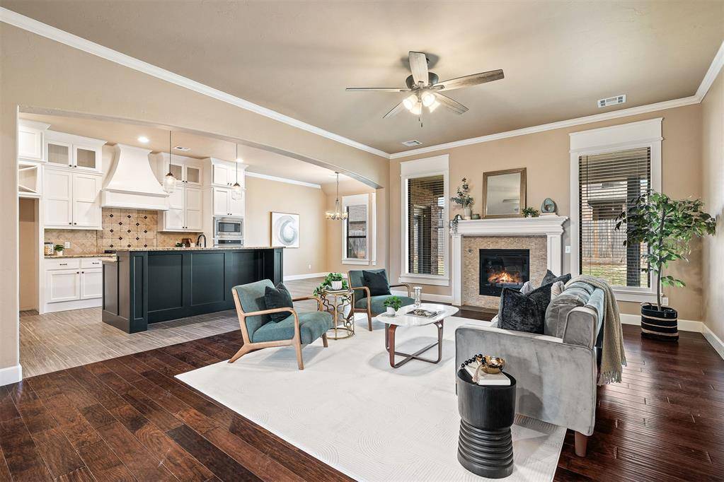 1113 Lindsey LN, Moore, OK 73160