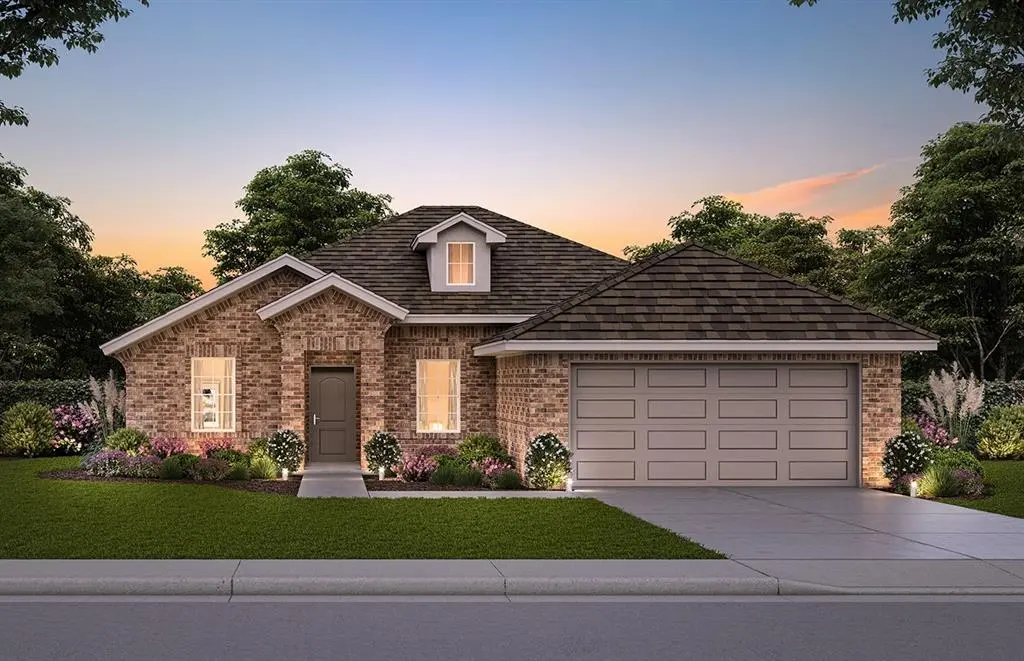 1824 Pin Cherry LN, Moore, OK 73160