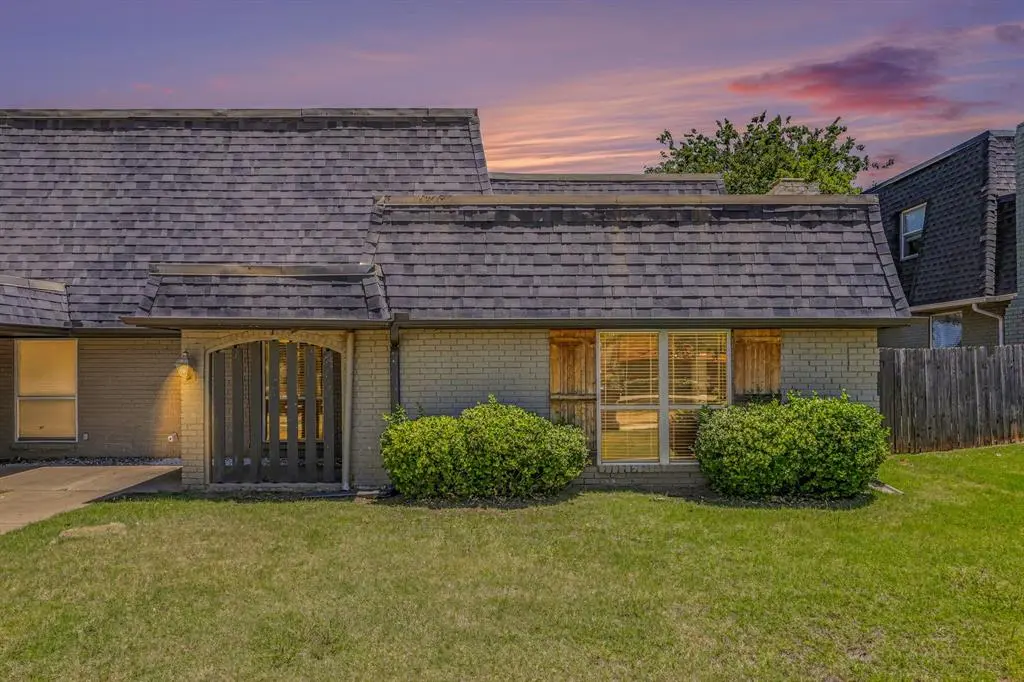 11008 Springhollow RD, Oklahoma City, OK 73120