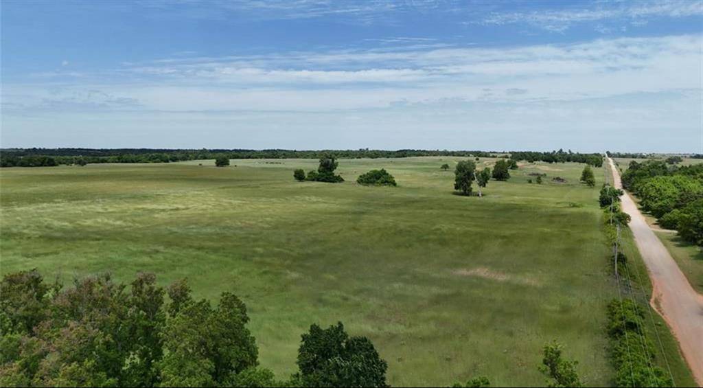 N Broadway RD #8, Guthrie, OK 73044