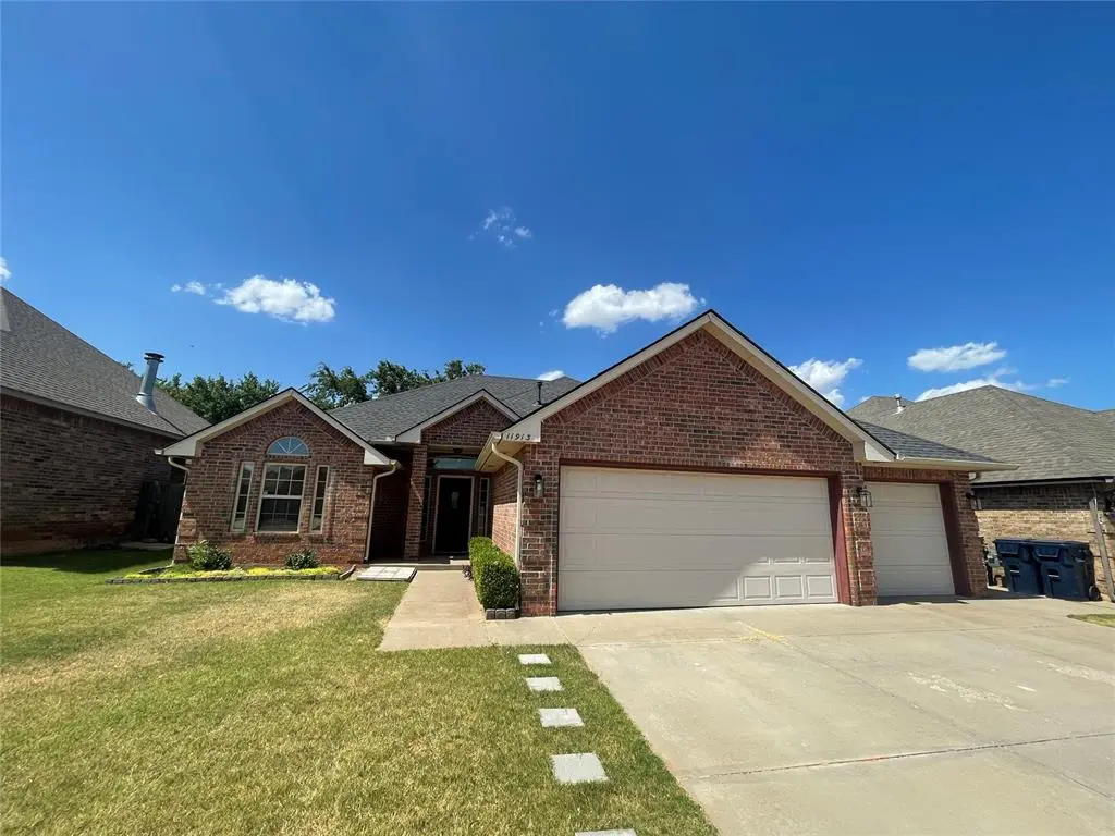 11913 SW 17th ST, Yukon, OK 73099