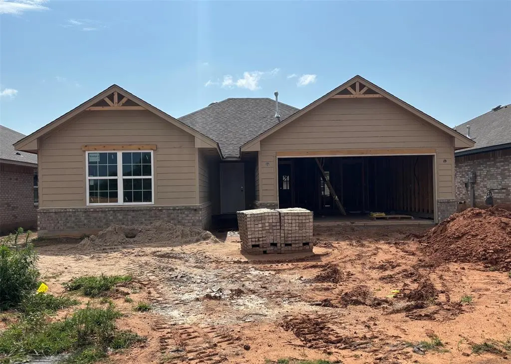 1905 Sage Valley TER, Yukon, OK 73099