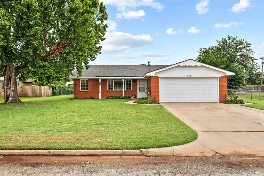 815 N 2nd ST, Okeene, OK 73763