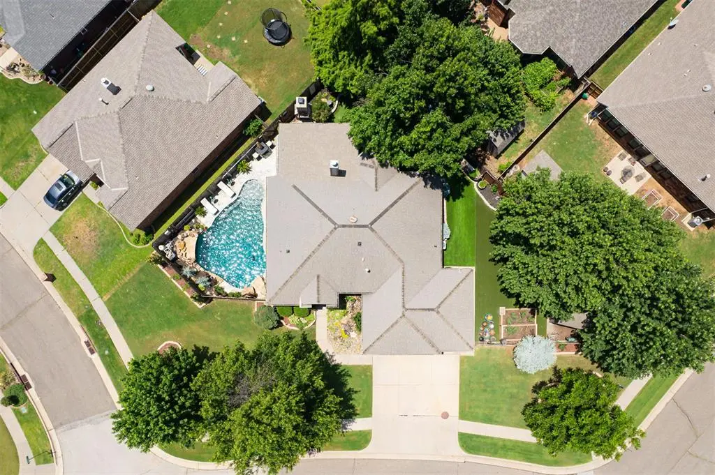 3117 Brighton PL, Yukon, OK 73099