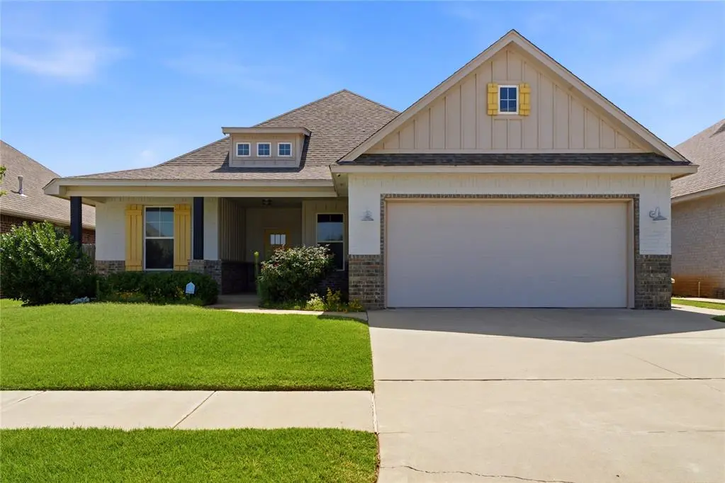 2912 Wild Rose LN, Yukon, OK 73099