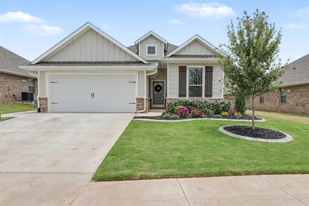 3240 Mangrove RD, Edmond, OK 73034
