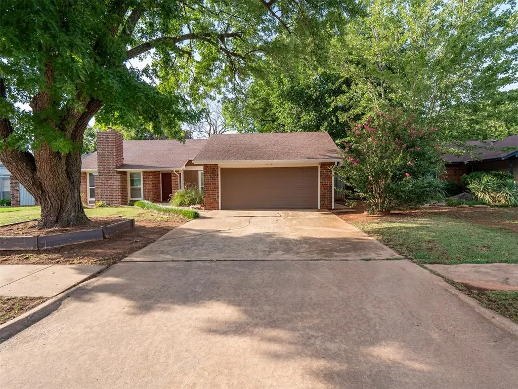 2109 Bois De Arc CIR, Norman, OK 73071