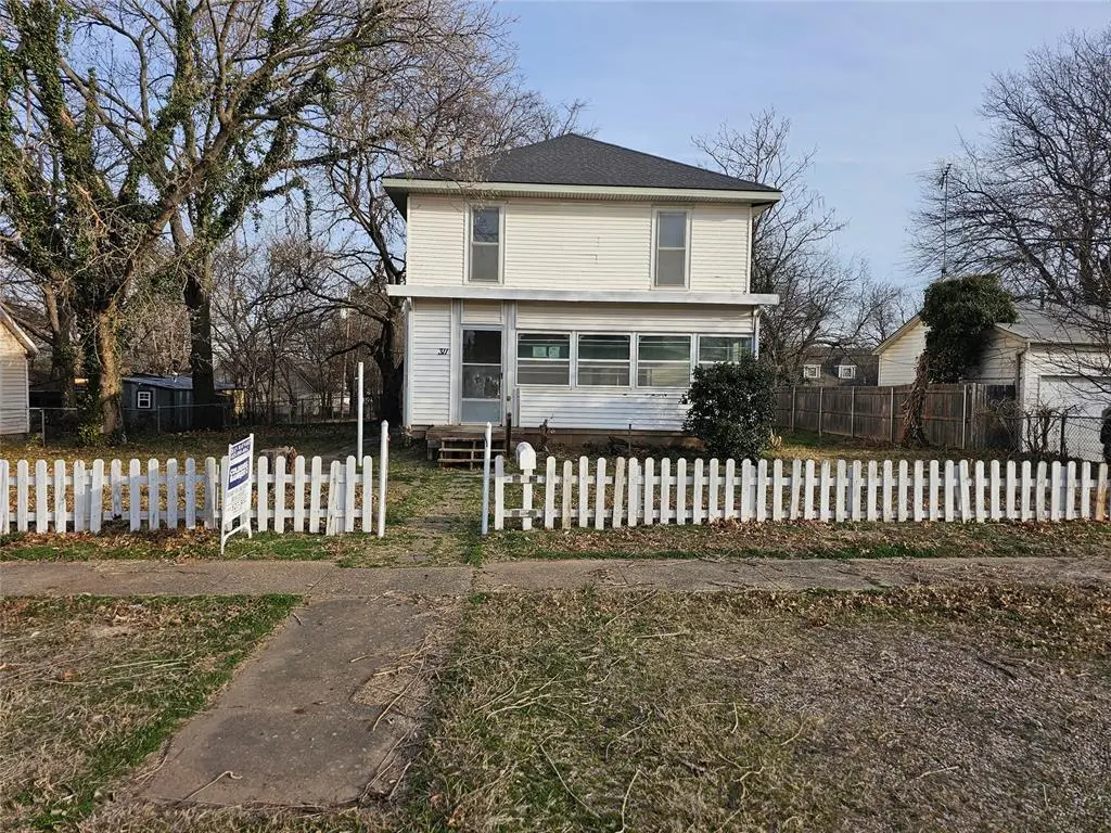 311 E Jefferson ST, Tecumseh, OK 74873
