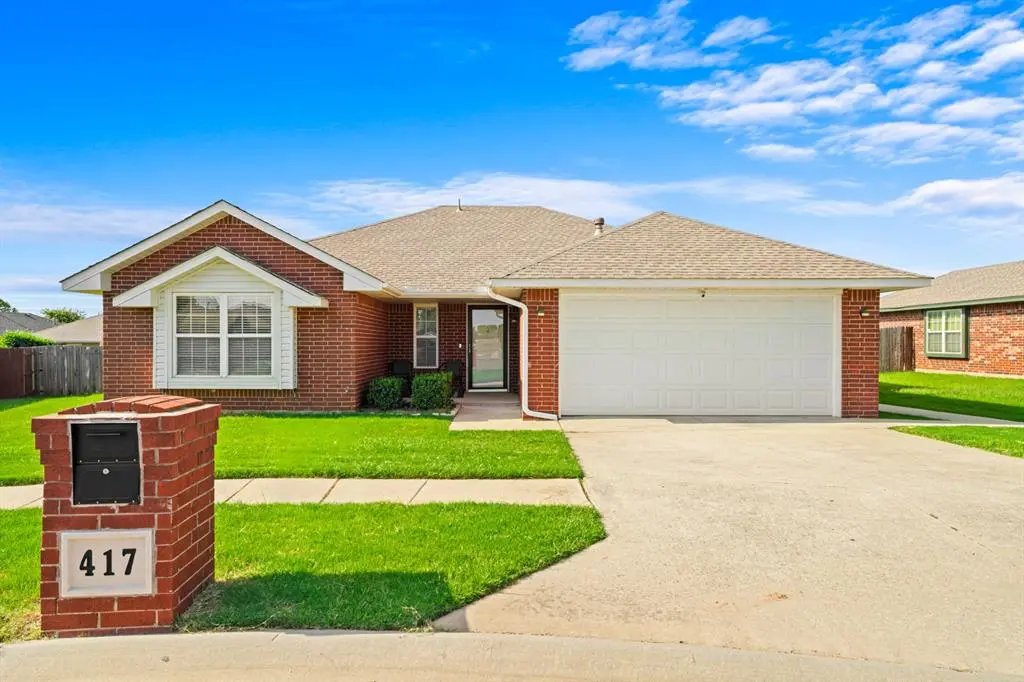 417 SW 39th ST, Moore, OK 73160