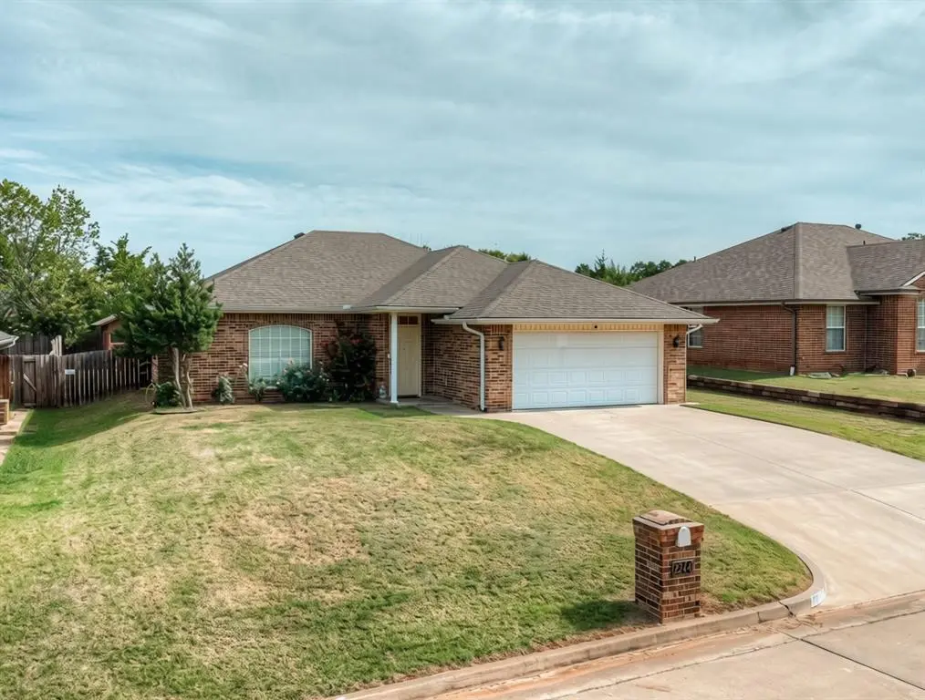2244 Gray Dove DR, Shawnee, OK 74804