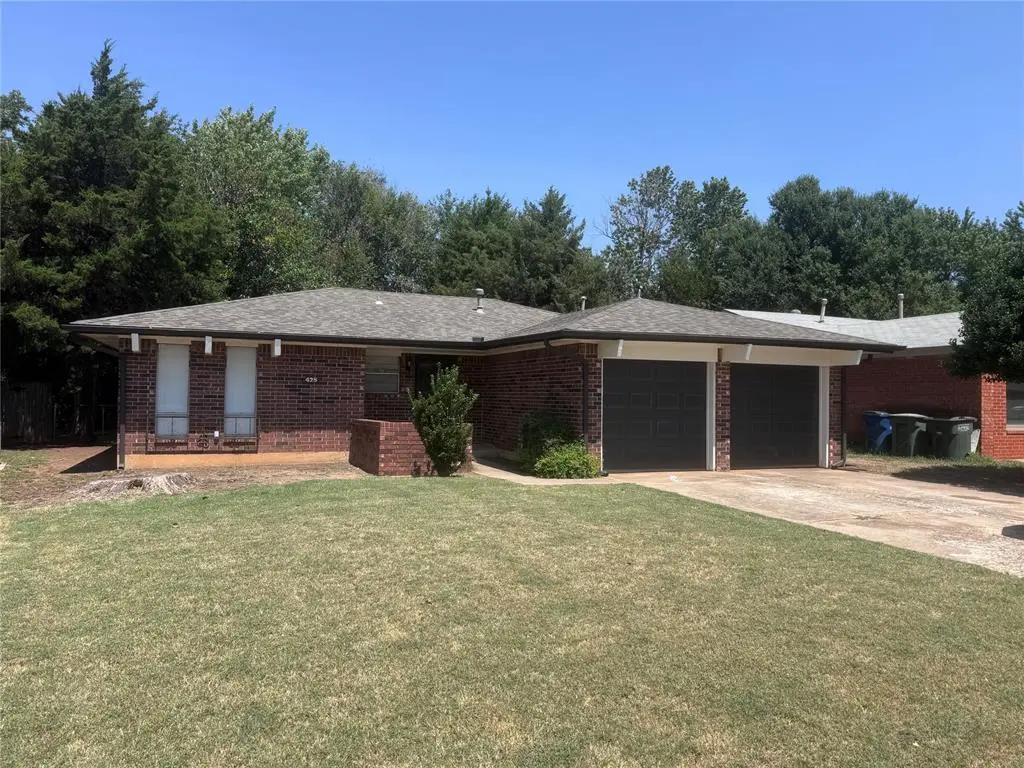 425 Meadow Lake DR, Edmond, OK 73003