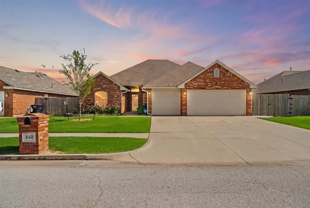 840 Carol Ann PL, Moore, OK 73160