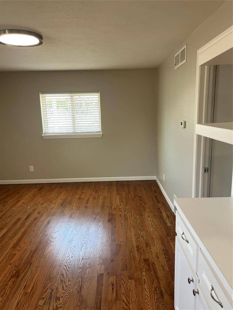 1100 NW 30th ST, Oklahoma City, OK 73118