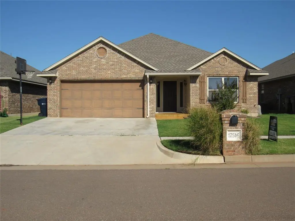 17516 Black Hawk DR, Edmond, OK 73012
