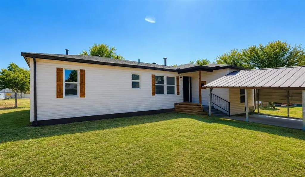 1116 Hickory LN, Oklahoma City, OK 73110
