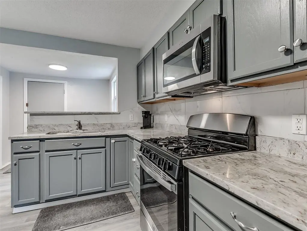 1508 Loftin DR, Midwest City, OK 73130