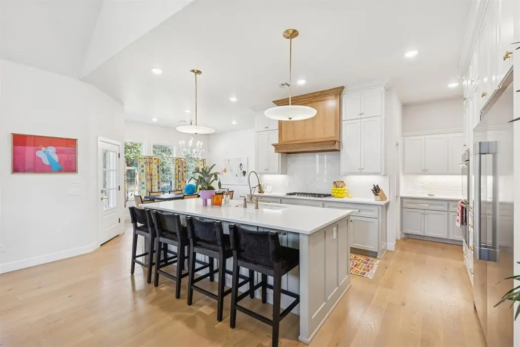 2932 Sandstone RDG, Edmond, OK 73034