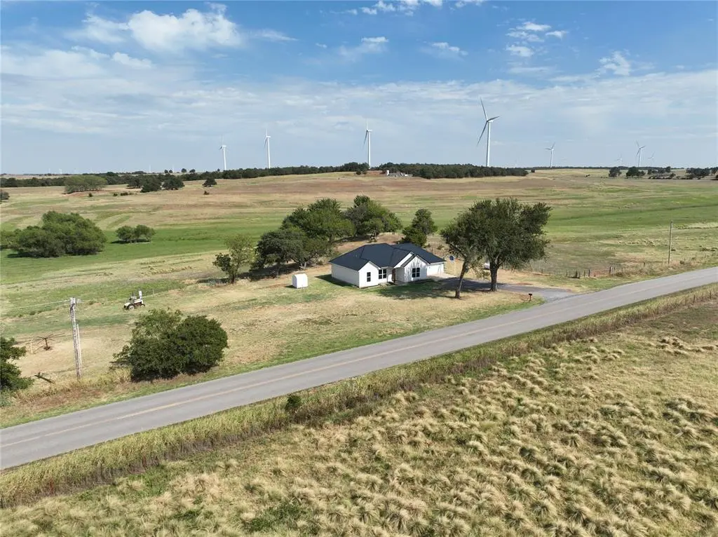 16025 County Street 2730, Minco, OK 73059
