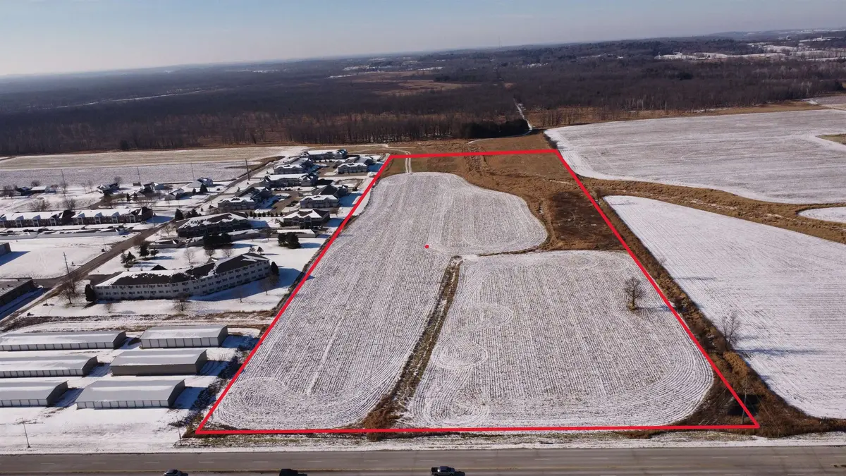 SHAWANO ST, New London, WI 54961