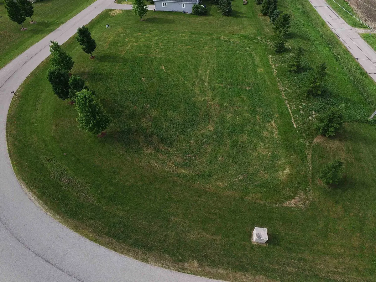 WATERWAY DR #12, Fond Du Lac, WI 54937