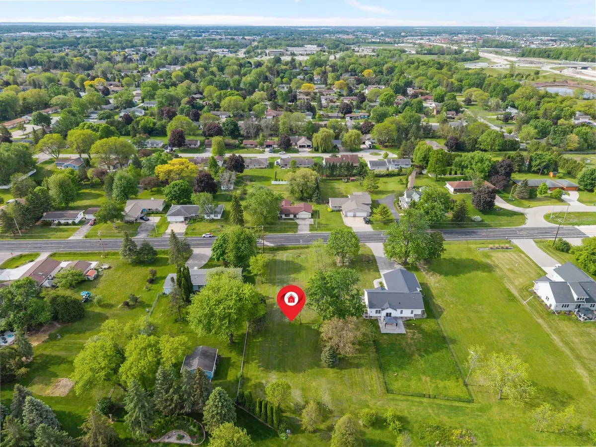 3540 W CAPITOL DR, Appleton, WI 54914
