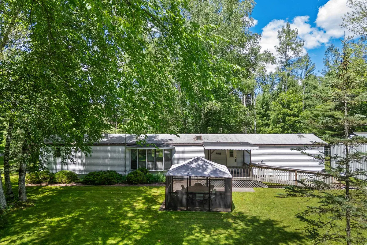W6133 RECTOR RD, Wausaukee, WI 54177