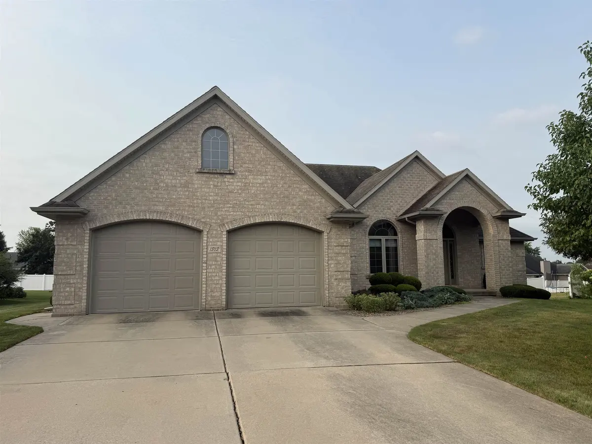 1212 BIRCH HILL LN, Shawano, WI 54166