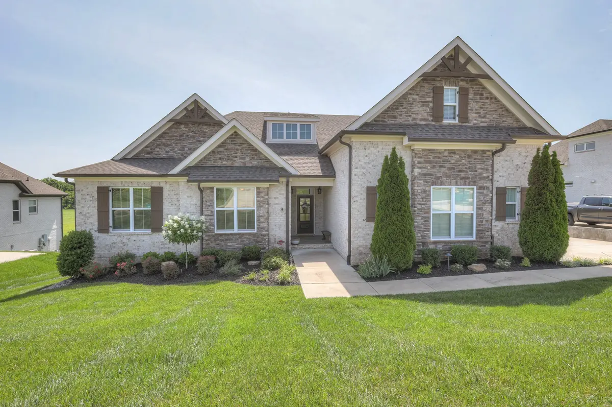 2035 Imagine Cir, Spring Hill, TN 37174
