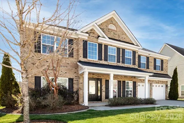 8931 Happiness RD, Harrisburg, NC 28075