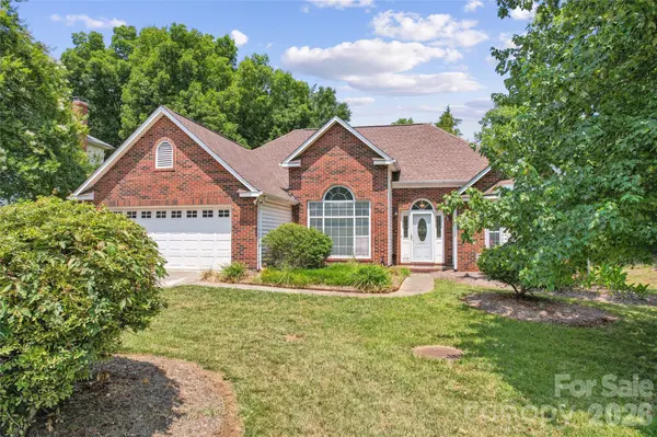 12408 Sandringham PL, Charlotte, NC 28262