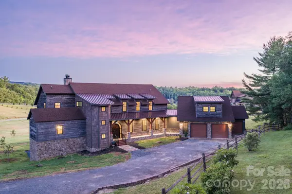 119 Summer Day DR, Blowing Rock, NC 28605