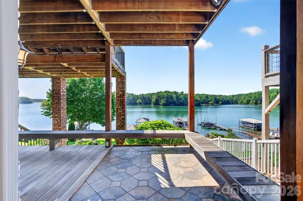 831 Lake Club DR, Nebo, NC 28761