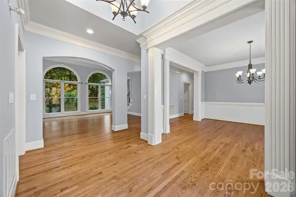 9331 Whispering Wind DR, Charlotte, NC 28277