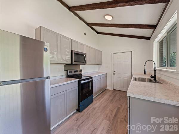 70 Levi ST, Clyde, NC 28721