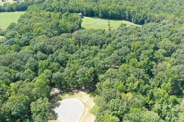 5046 Durazno LN, Clover, SC 29710
