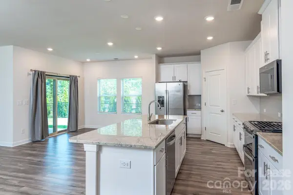 12441 Stoneybrook Station Pkwy, Huntersville, NC 28078
