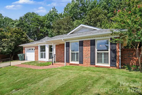 1912 Wexford CT, Gastonia, NC 28054