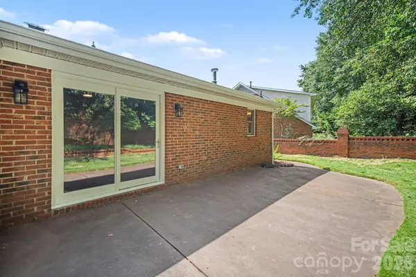 1912 Wexford CT, Gastonia, NC 28054