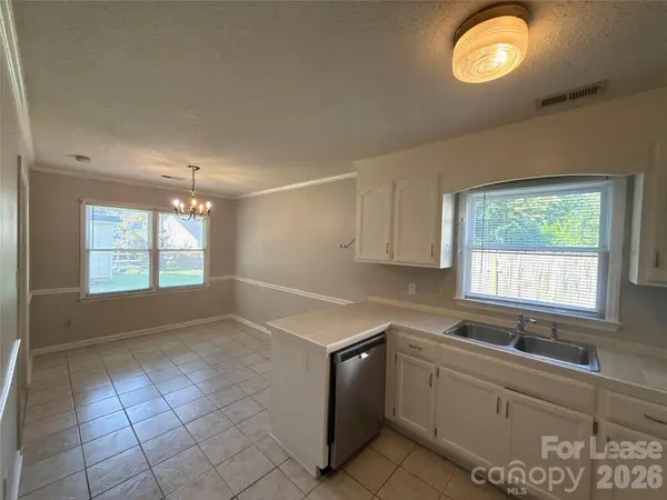 7638 Campbell Creek LN, Charlotte, NC 28212