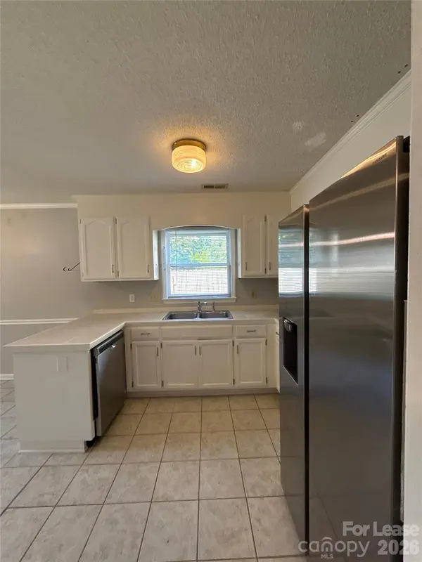 7638 Campbell Creek LN, Charlotte, NC 28212