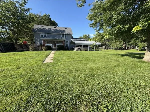 204 W 3rd ST, Stanberry, MO 64489